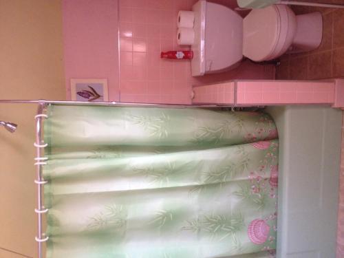 Holiday Lodge Bed And Breakfast Банф Экстерьер фото